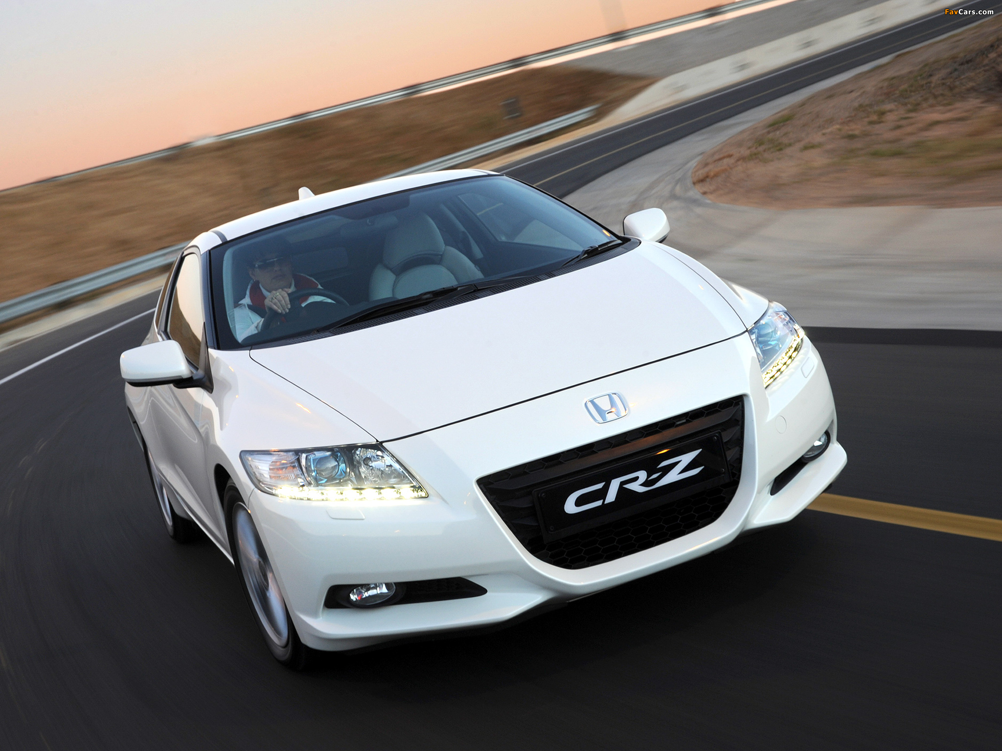 Honda CR-Z ZA-spec (ZF1) 2010–12 wallpapers (2048 x 1536)