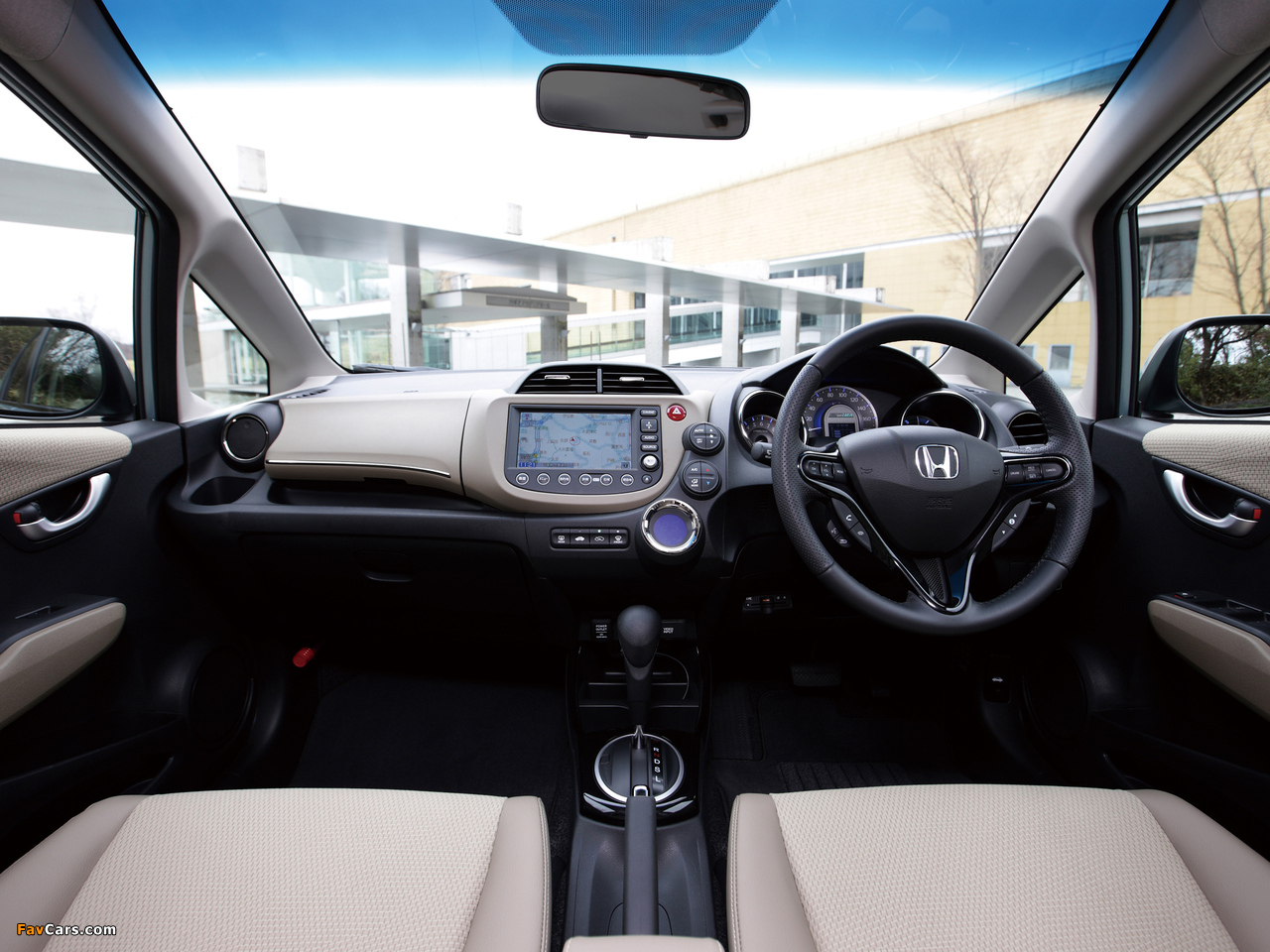 Honda Fit Shuttle Hybrid (GP2) 2011 images (1280 x 960)