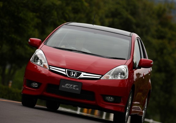 Honda Fit Shuttle (GG) 2011 pictures