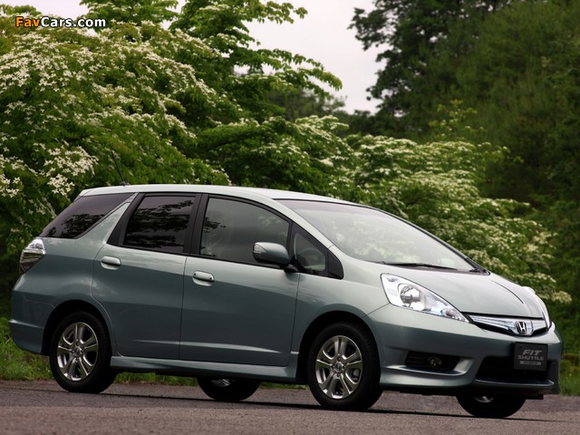 Honda Fit Shuttle Hybrid (GP2) 2011 wallpapers (640 x 480)