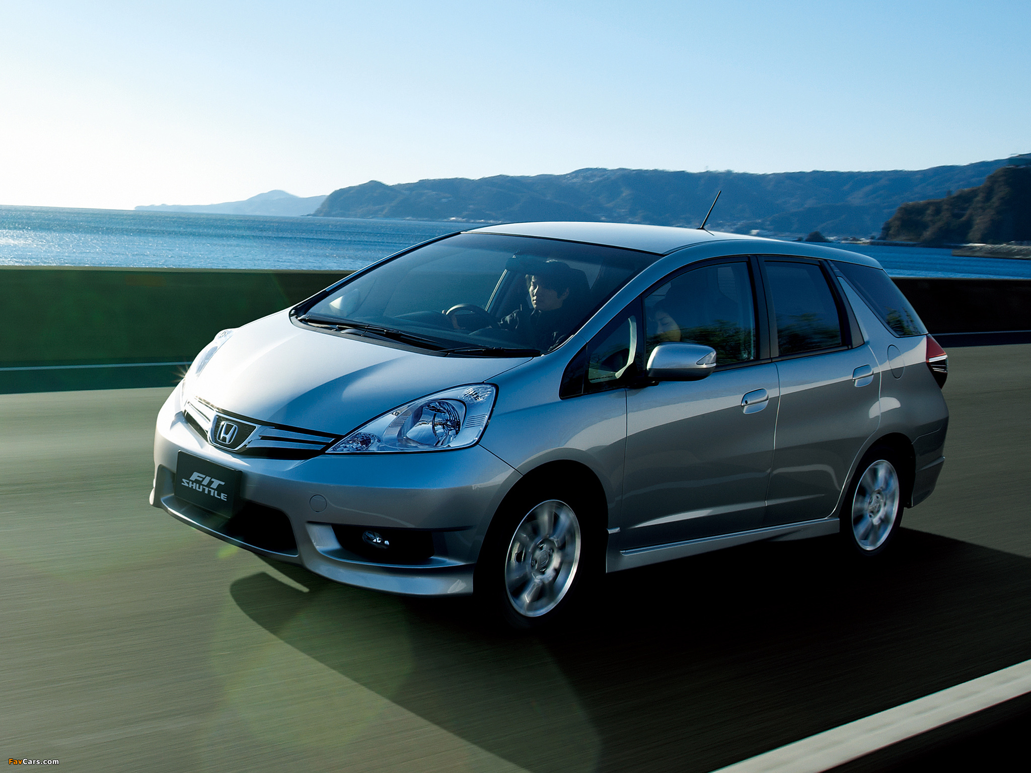 Images of Honda Fit Shuttle (GG) 2011 (2048 x 1536)
