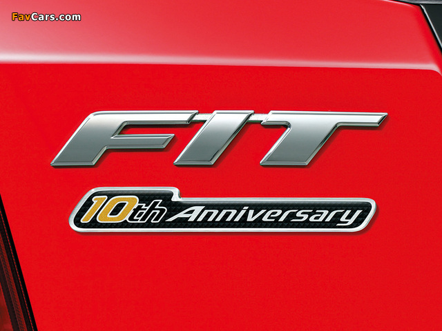 Honda Fit 10th Anniversary (GE) 2011–12 photos (640 x 480)