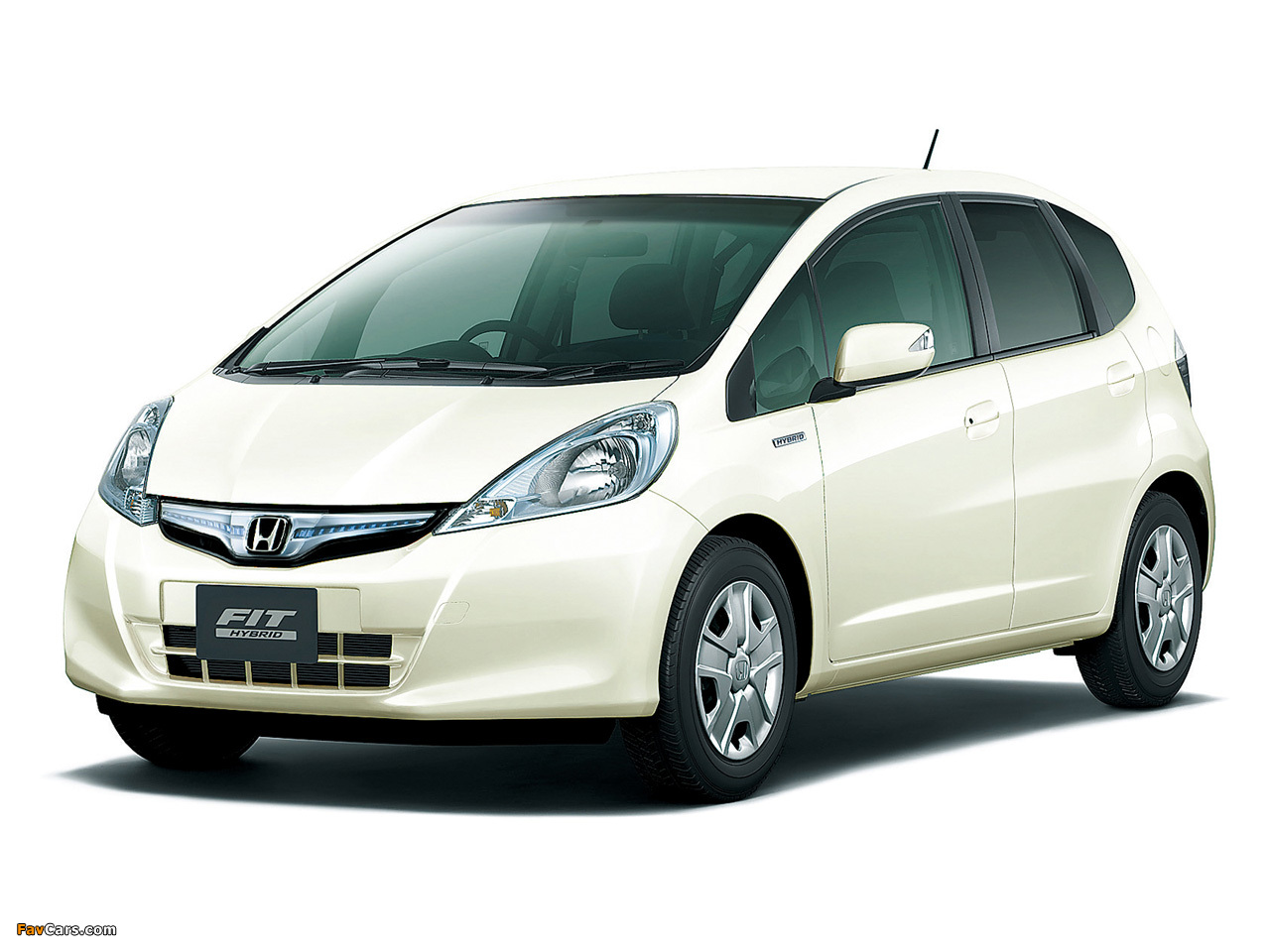 Honda Fit Hybrid She`s (GP1) 2012 pictures (1280 x 960)