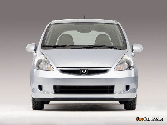 Images of Honda Fit US-spec (GD) 2006–08 (640 x 480)