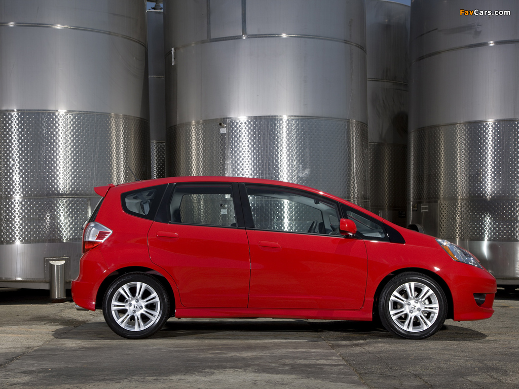 Images of Honda Fit Sport US-spec (GE) 2008–11 (1024 x 768)