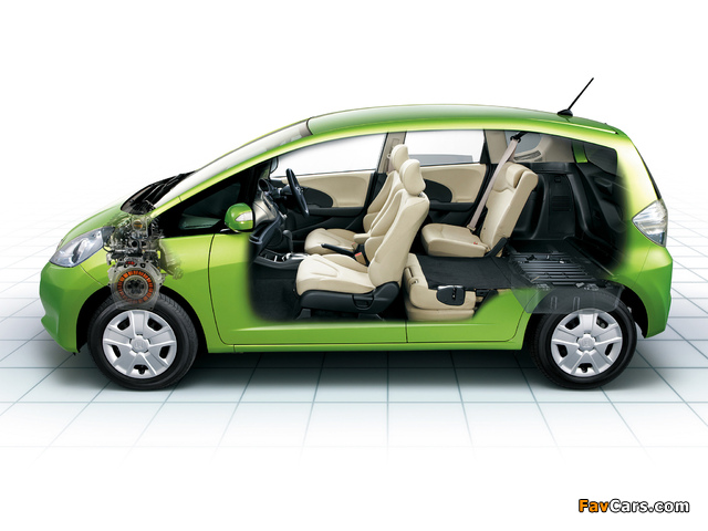 Images of Honda Fit Hybrid (GP1) 2010 (640 x 480)