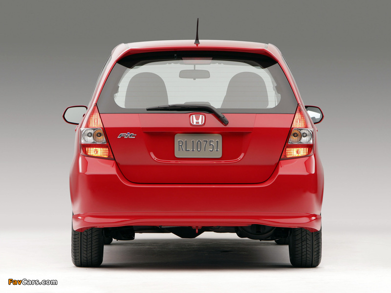 Pictures of Honda Fit Sport US-spec (GD) 2006–08 (800 x 600)