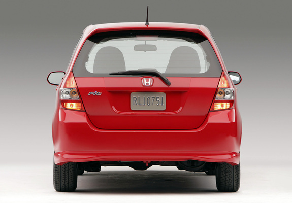 Pictures of Honda Fit Sport US-spec (GD) 2006–08
