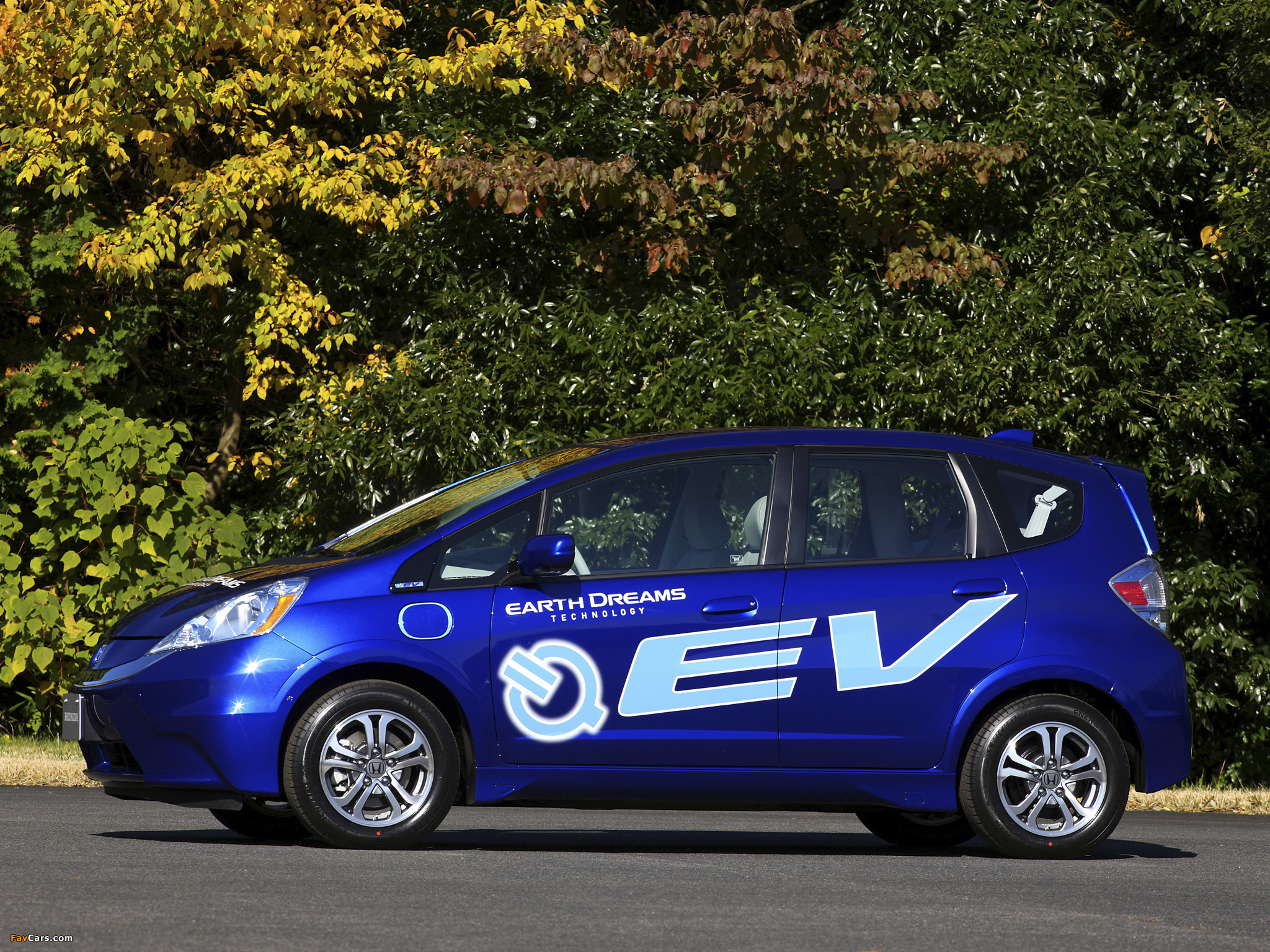 Pictures of Honda Fit EV Concept (GE) 2010 (2048 x 1536)