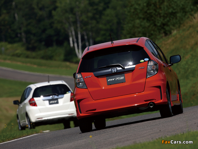 Pictures of Honda Fit (640 x 480)