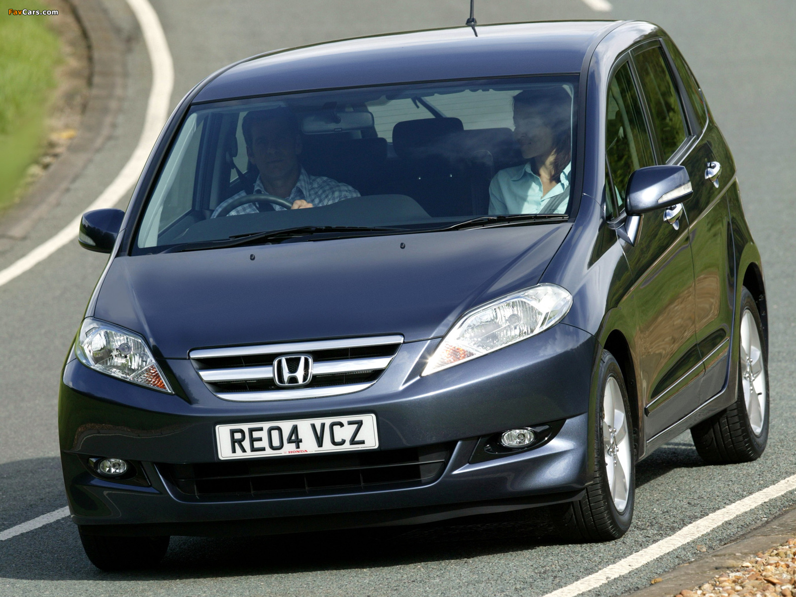 Honda FR-V UK-spec 2004–09 photos (1600 x 1200)