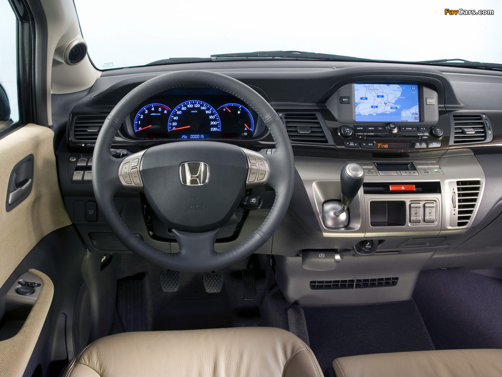 Images of Honda FR-V 2004–09 (1024 x 768)