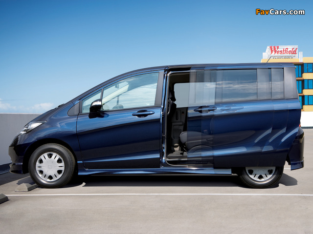 Honda Freed Aero Package (GB3) 2008–11 images (640 x 480)