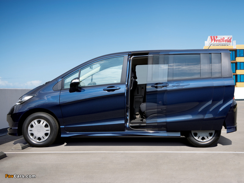 Honda Freed Aero Package (GB3) 2008–11 images (800 x 600)