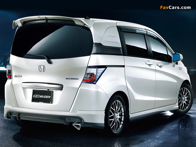 Mugen Honda Freed Spike Hybrid (GB3) 2011 pictures (640 x 480)