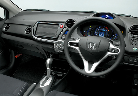Honda Insight JP-spec (ZE2) 2011 photos