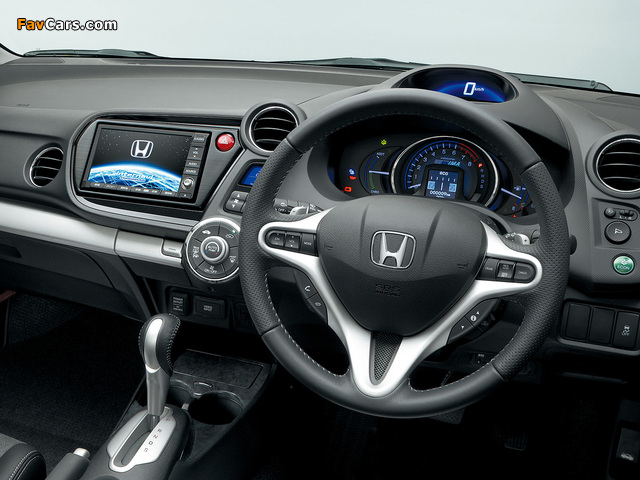 Pictures of Honda Insight Exclusive JP-spec (ZE2) 2011 (640 x 480)