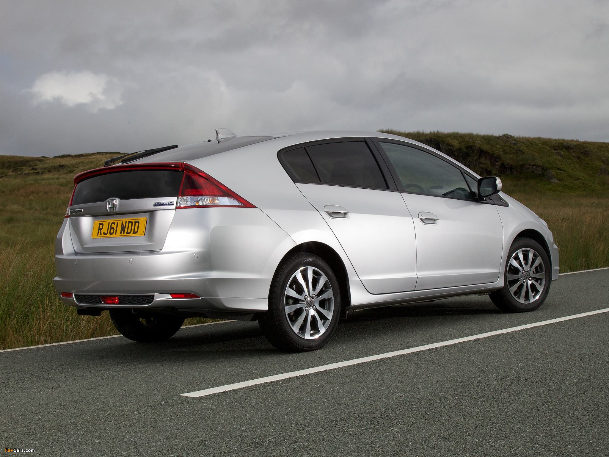 Pictures of Honda Insight UK-spec (ZE2) 2012 (2048 x 1536)