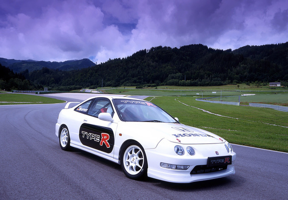 Photos of Honda Integra Type-R (DC2) 1997–2001