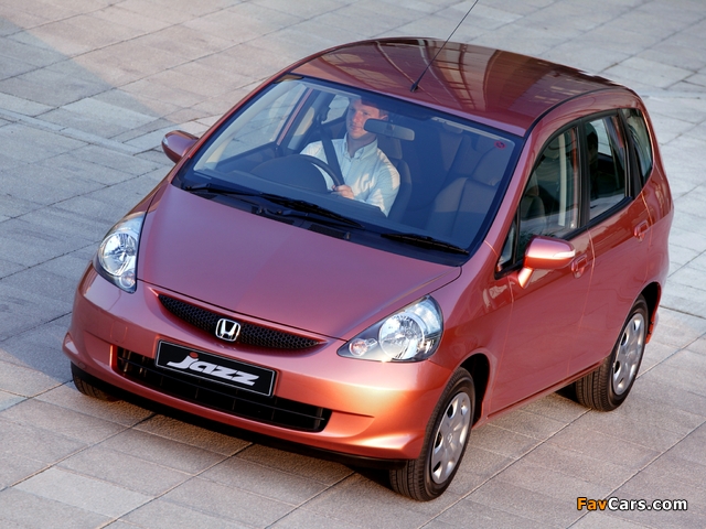 Honda Jazz UK-spec 2005–08 images (640 x 480)