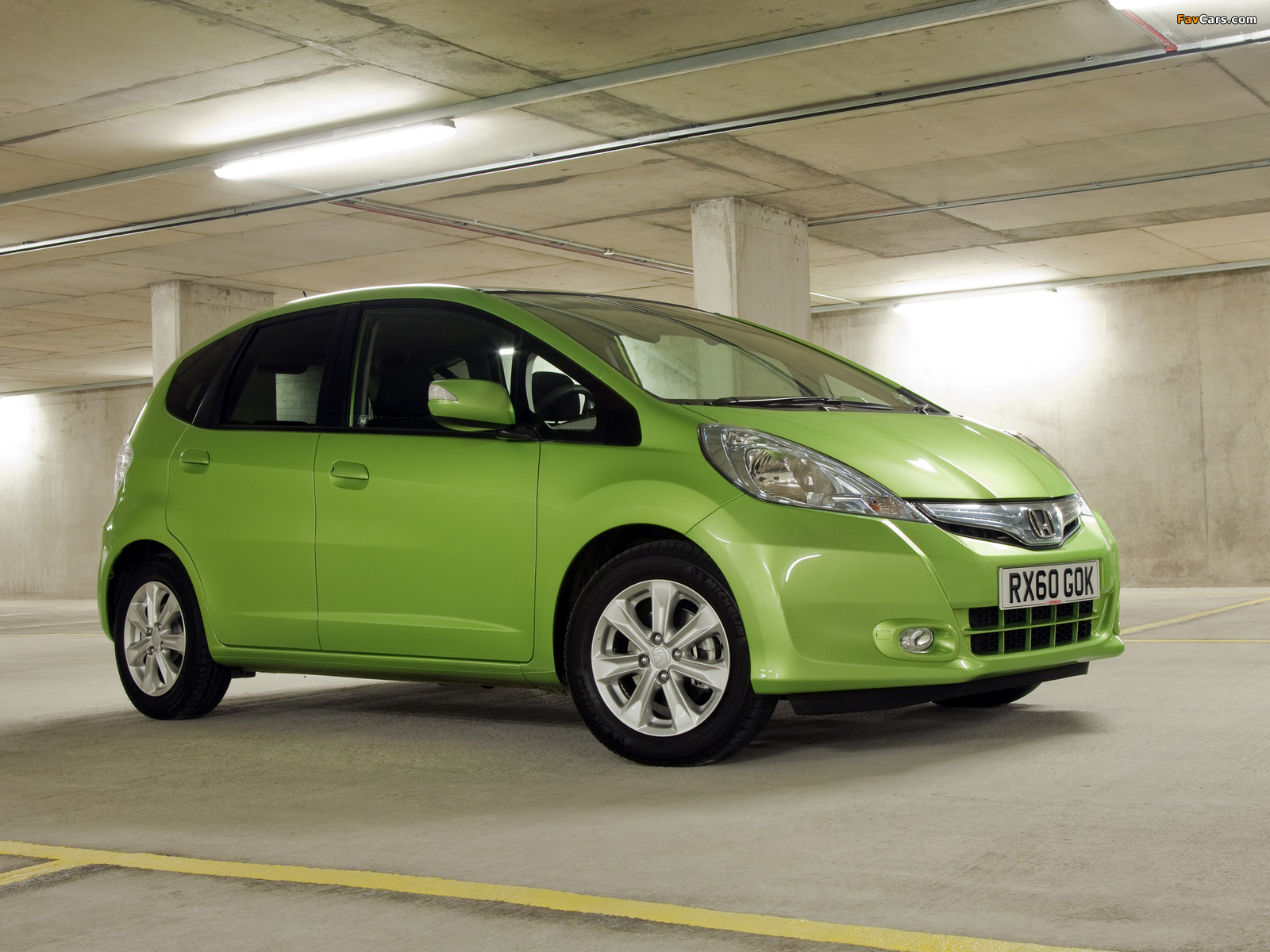 Honda Jazz Hybrid UK-spec 2010 wallpapers (1600 x 1200)