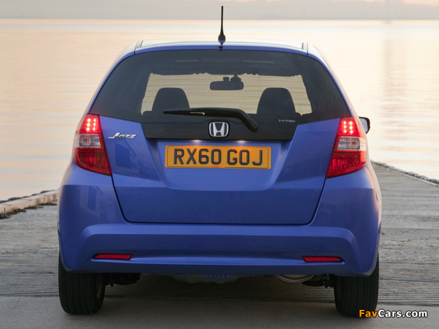 Honda Jazz UK-spec 2010 wallpapers (640 x 480)