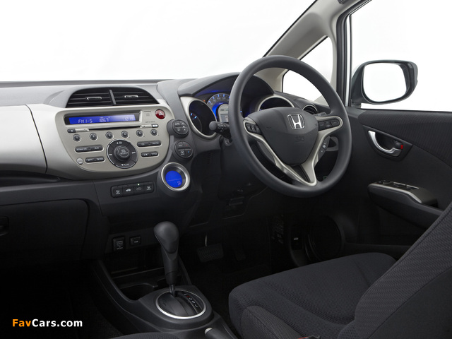 Honda Jazz Hybrid AU-spec 2012 photos (640 x 480)