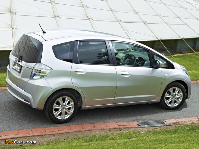 Honda Jazz Hybrid AU-spec 2012 photos (640 x 480)