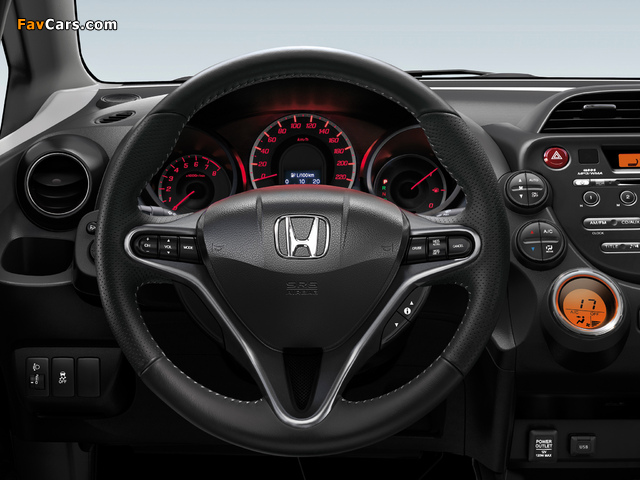 Honda Jazz Si 2012 pictures (640 x 480)