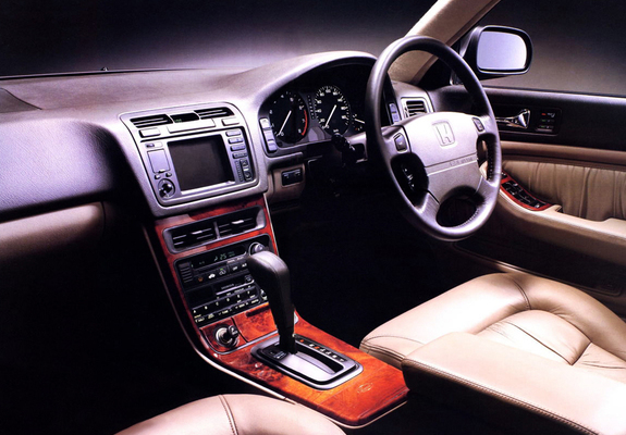 Honda Legend (KA7) 1990–96 photos