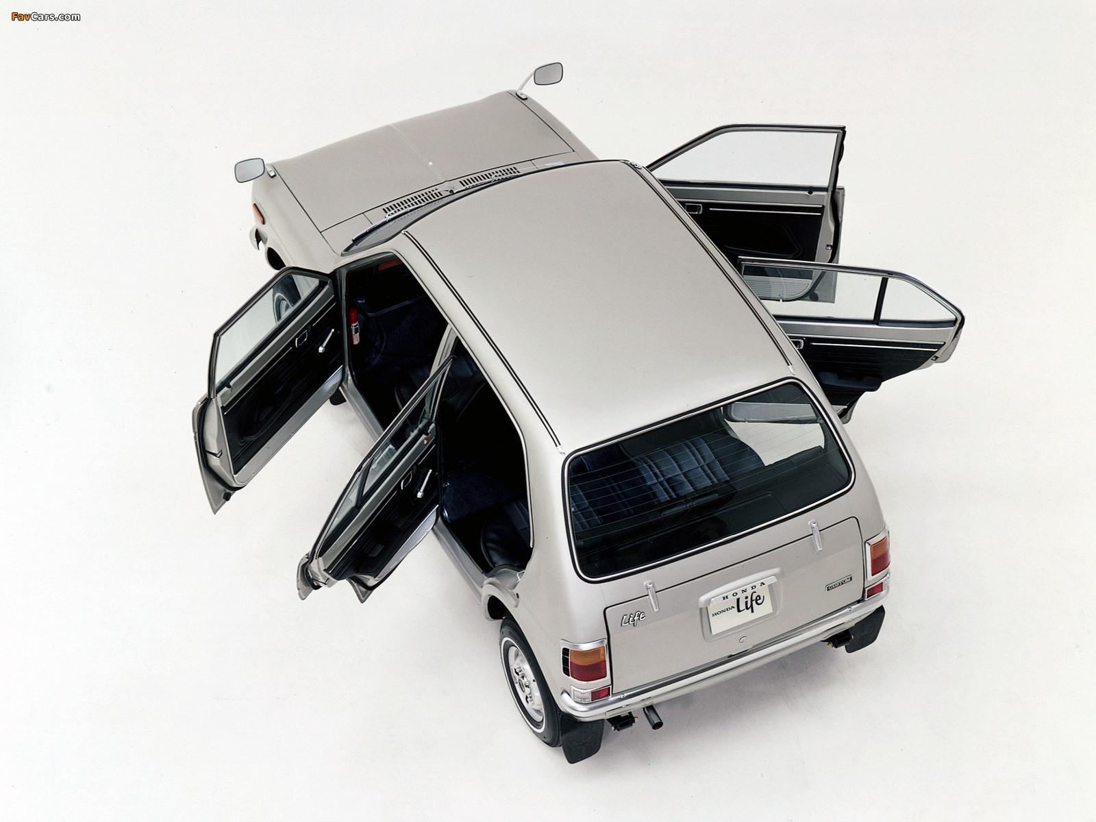 Pictures of Honda Life 4-door 1971–74 (1600 x 1200)