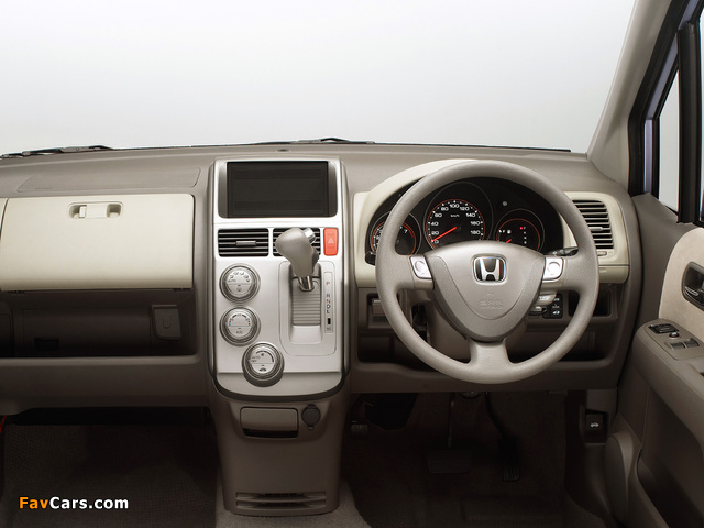 Pictures of Honda Mobilio (GB) 2004–08 (640 x 480)