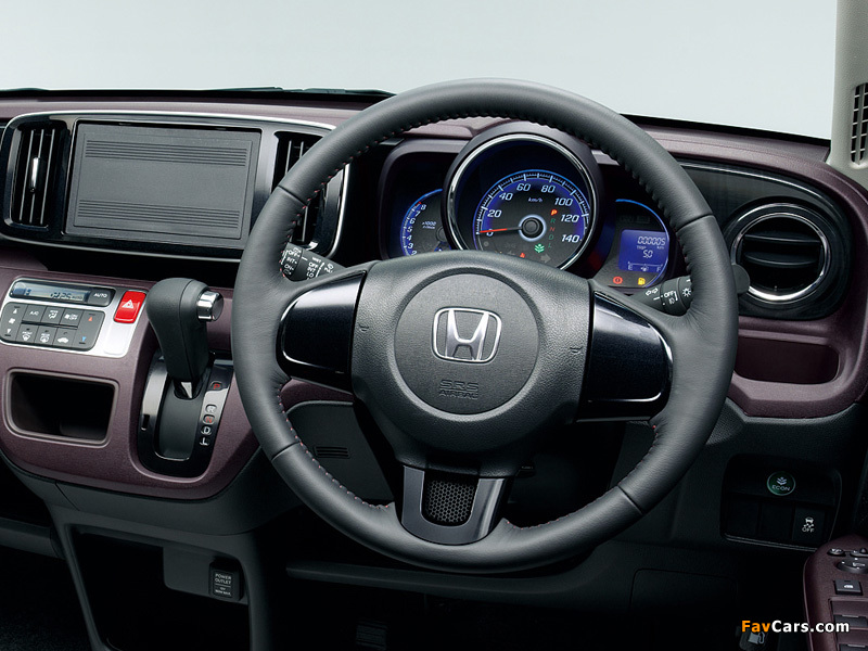 Images of Honda N One Premium Tourer 2012 (800 x 600)