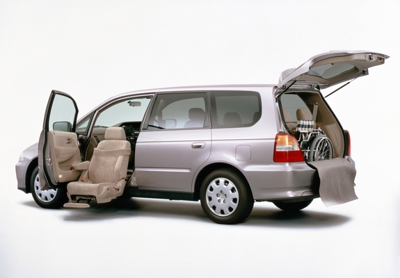 Honda Odyssey Almas 2000–03 photos