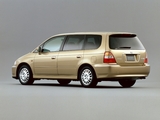 Honda Odyssey Prestige VZ 2001–03 pictures