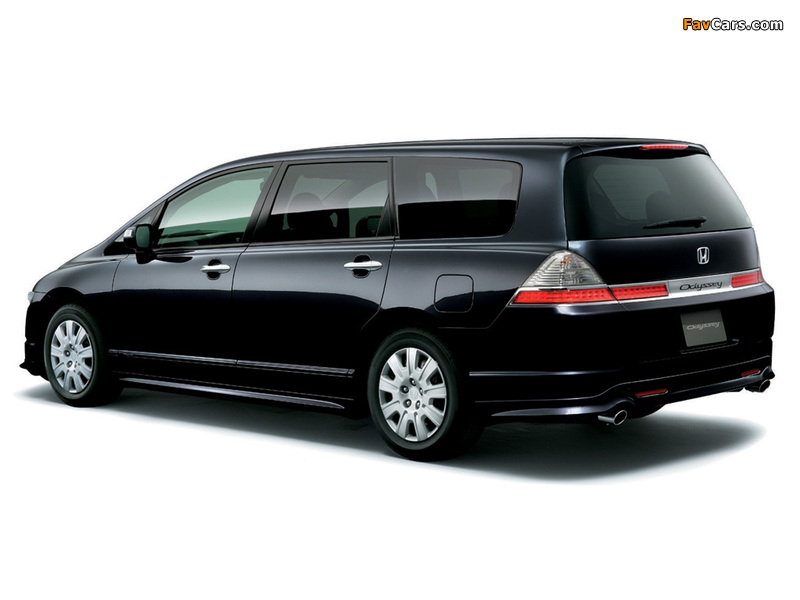 Honda Odyssey JP-spec (RB1) 2003–08 pictures (800 x 600)