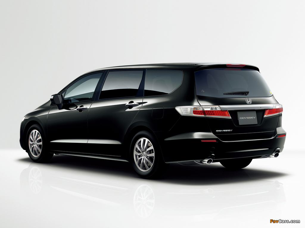 Honda Odyssey JP-spec (RB3) 2011 images (1024 x 768)