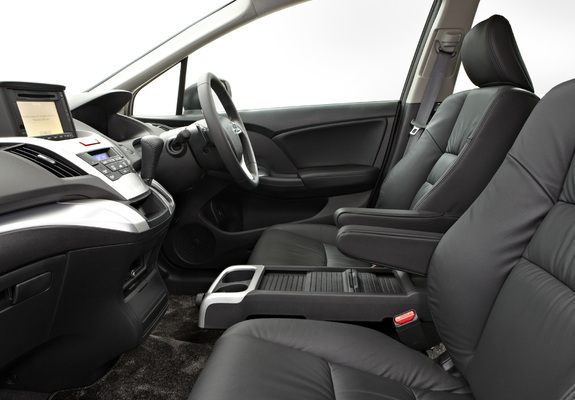 Honda Odyssey AU-spec (RB3) 2011 pictures