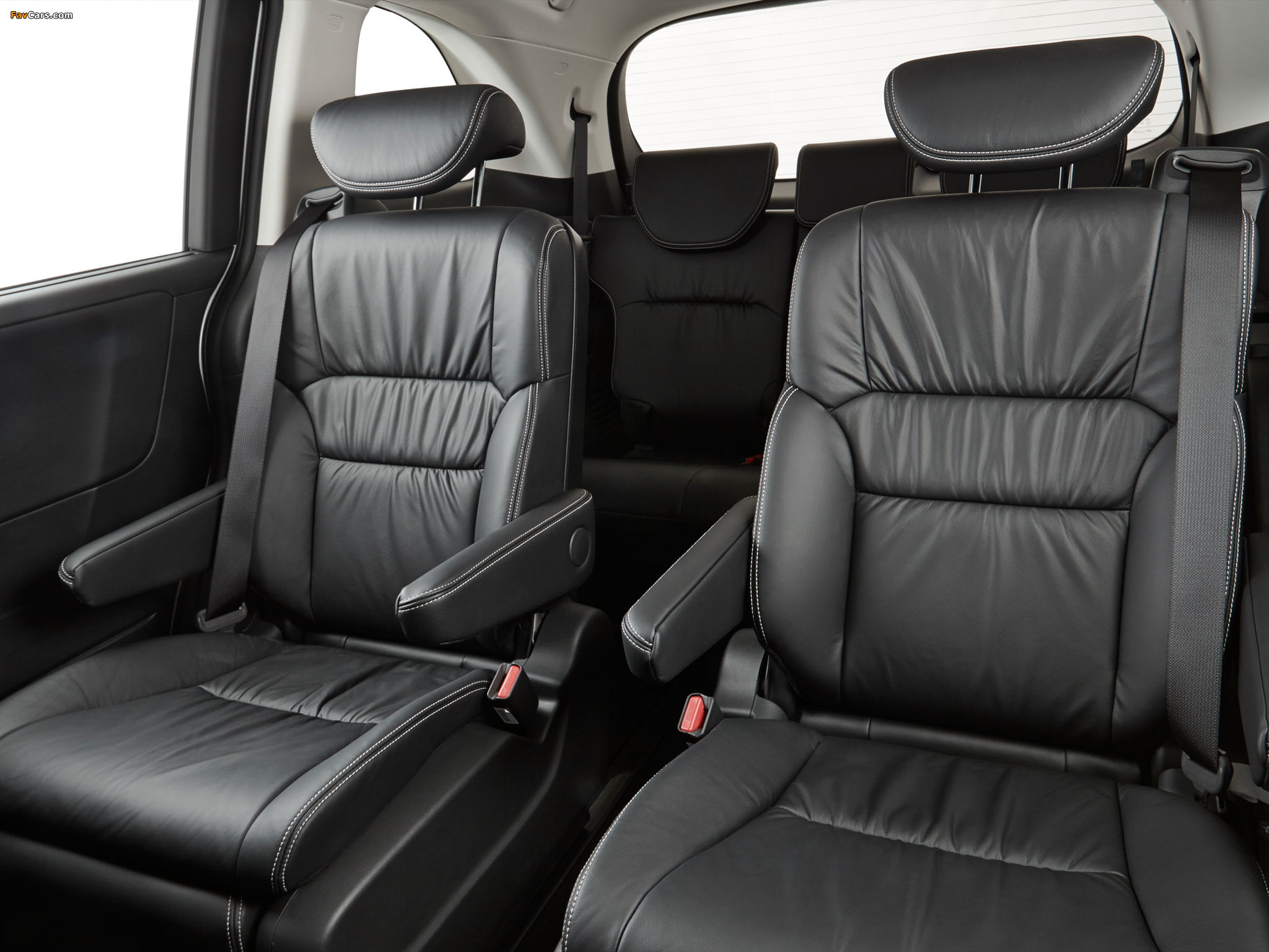 Honda Odyssey VTi-L 2014 images (2048 x 1536)