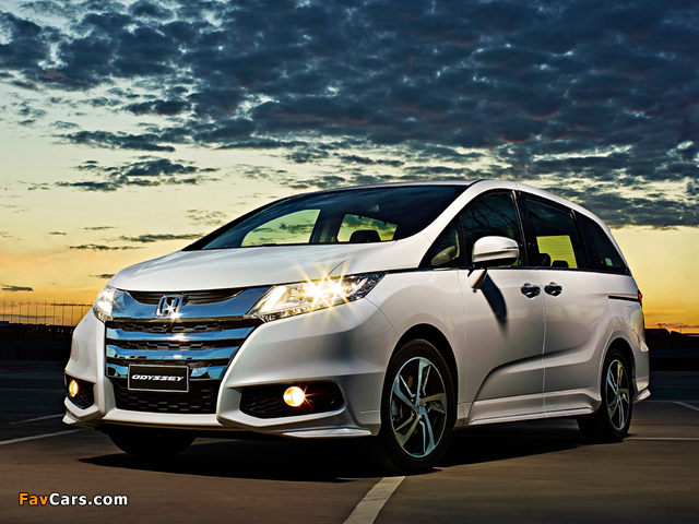 Honda Odyssey VTi-L 2014 photos (640 x 480)