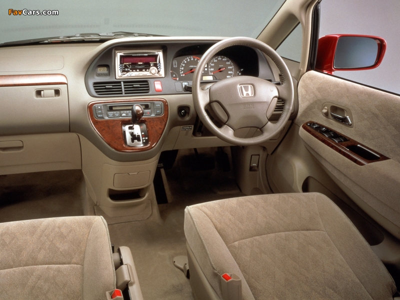 Photos of Honda Odyssey JP-spec 1999–2001 (800 x 600)