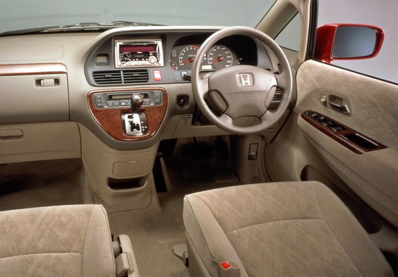 Photos of Honda Odyssey JP-spec 1999–2001