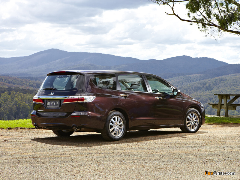 Photos of Honda Odyssey AU-spec (RB3) 2011 (800 x 600)