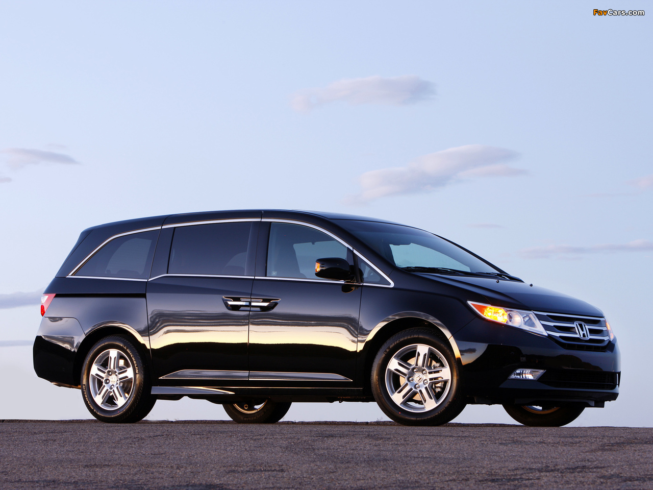 Pictures of Honda Odyssey US-spec 2010 (1280 x 960)