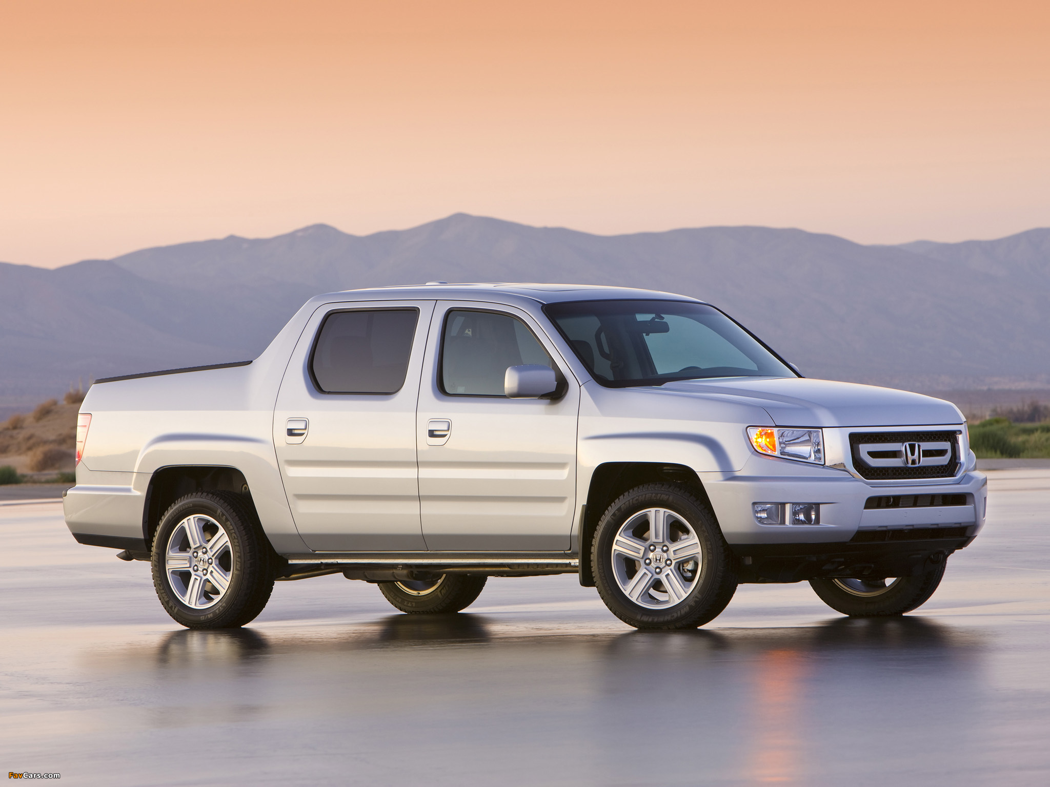 Honda Ridgeline RTL 2008 wallpapers (2048 x 1536)