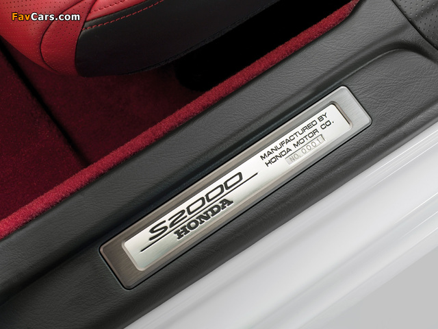 Photos of Honda S2000 Ultimate Edition (AP2) 2009 (640 x 480)