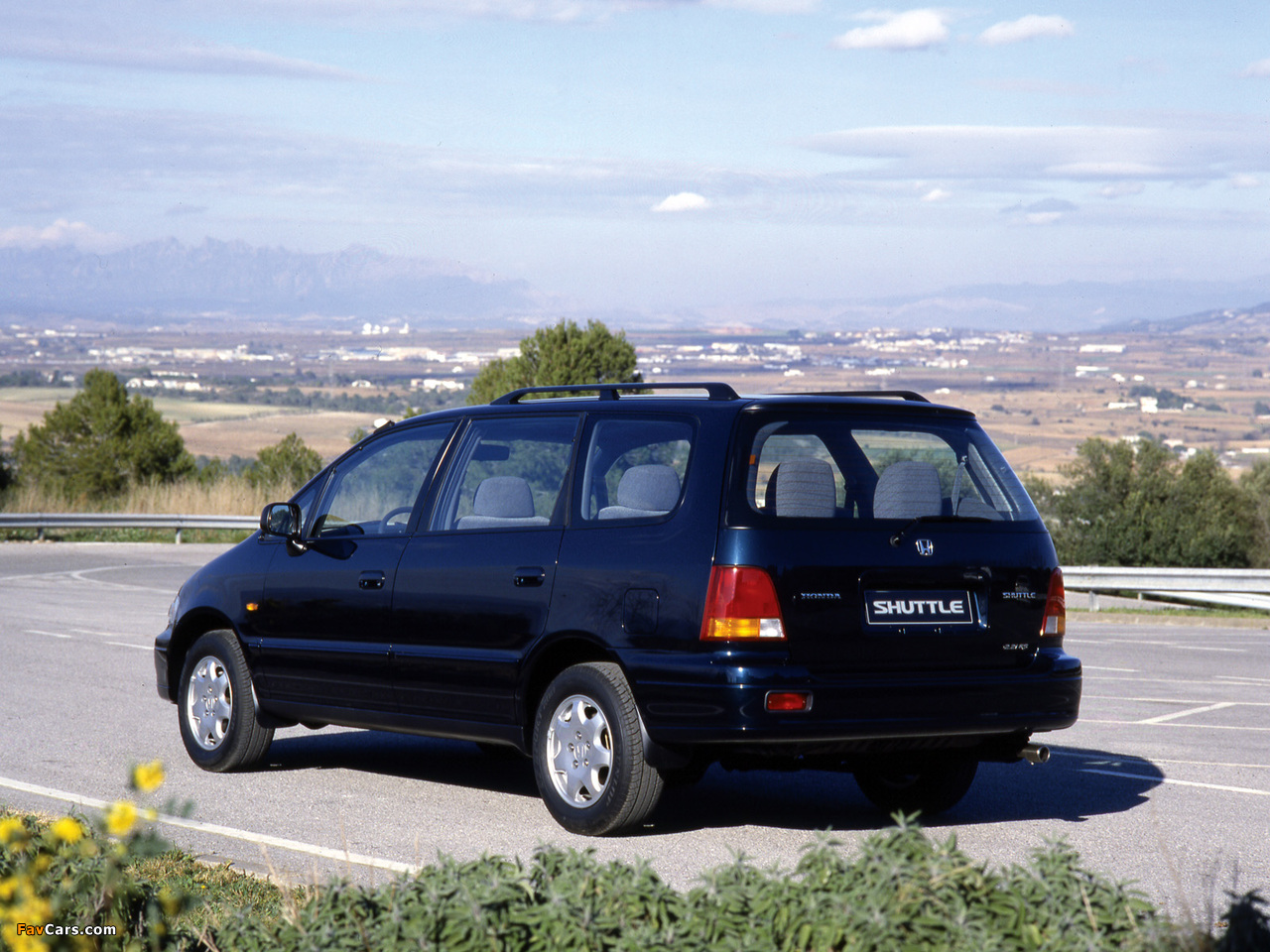 Photos of Honda Shuttle 1995–2000 (1280 x 960)