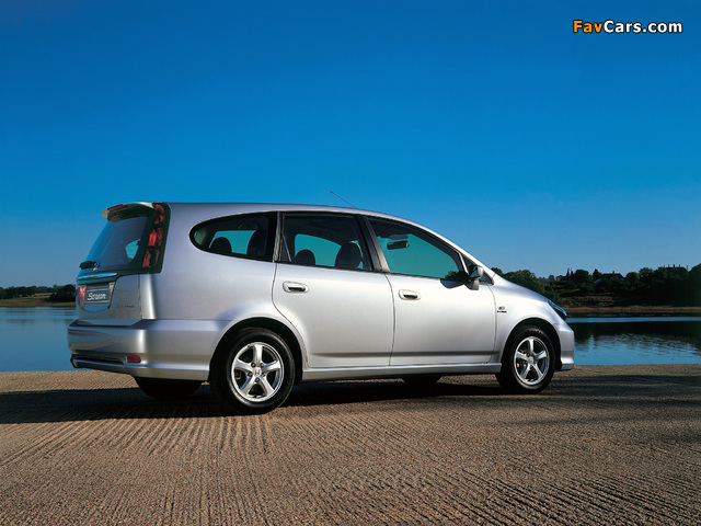 Honda Stream (RN1) 2004–06 wallpapers (640 x 480)