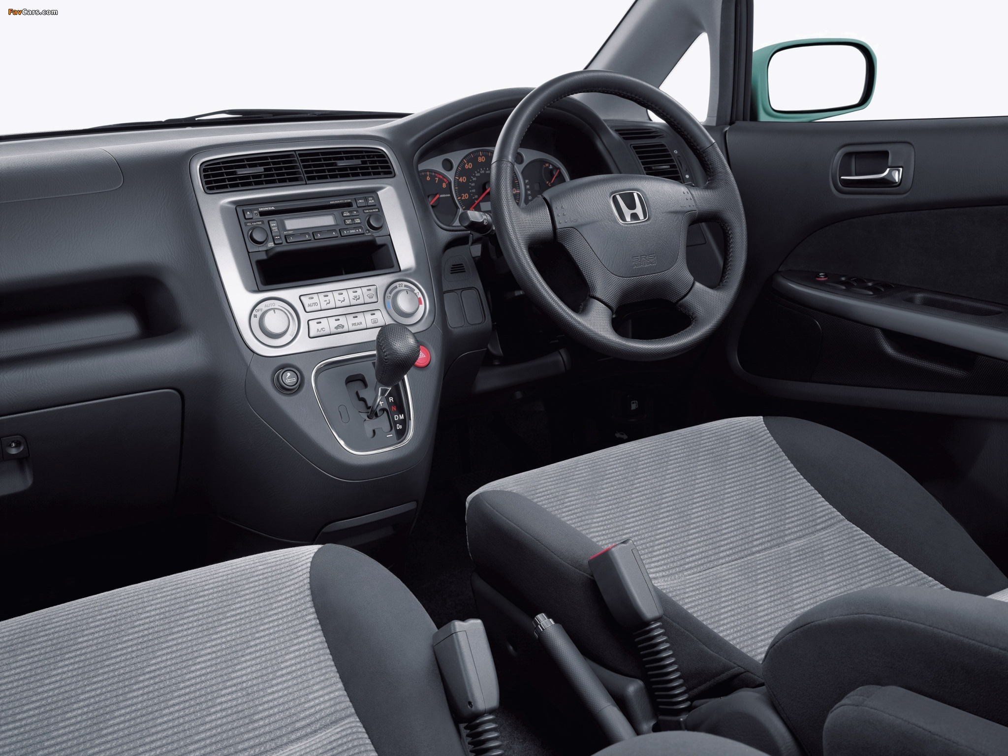 Photos of Honda Stream UK-spec (RN1) 2000–04 (2048 x 1536)