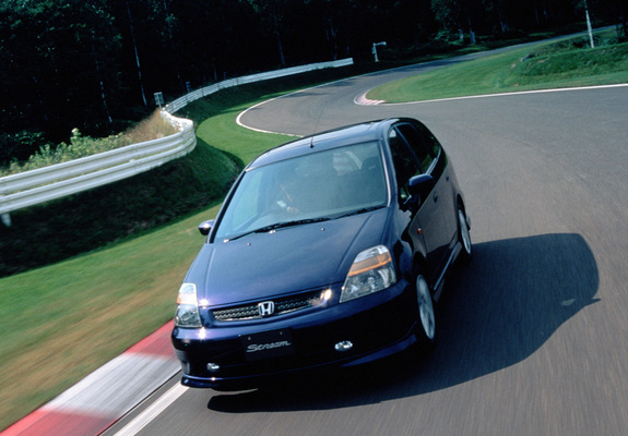 Pictures of Honda Stream (RN1) 2000–04